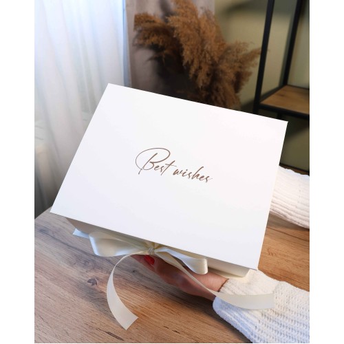 «Затишне чаювання» — подарунковий набір з чаєм, медовою пастою та горіхами — подарунок на День народження або інше свято «Затишне чаювання» — подарунковий набір з чаєм, медовою пастою та горіхами — подарунок на День народження або інше свято